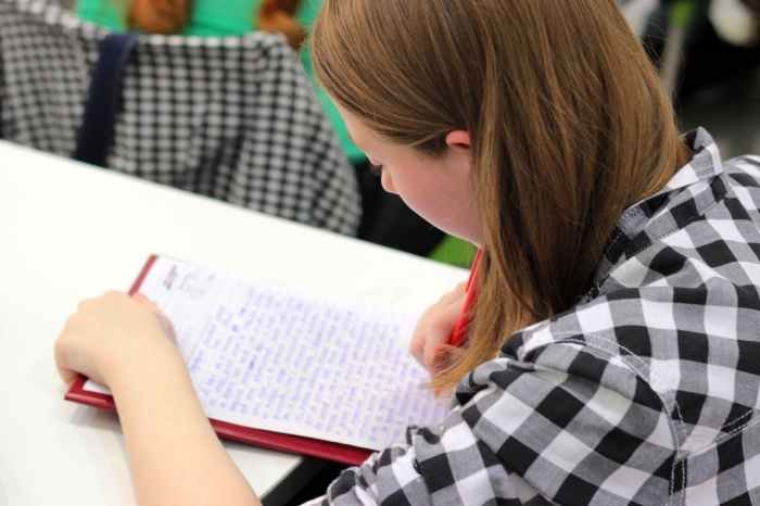 Kunci jawaban bahasa indonesia kelas 10 halaman 175