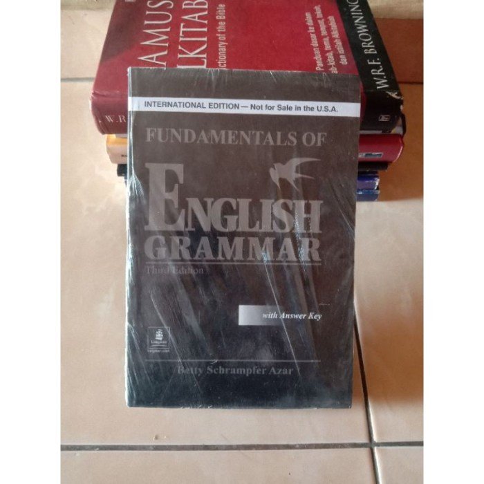 Kunci jawaban understanding and using english grammar third edition